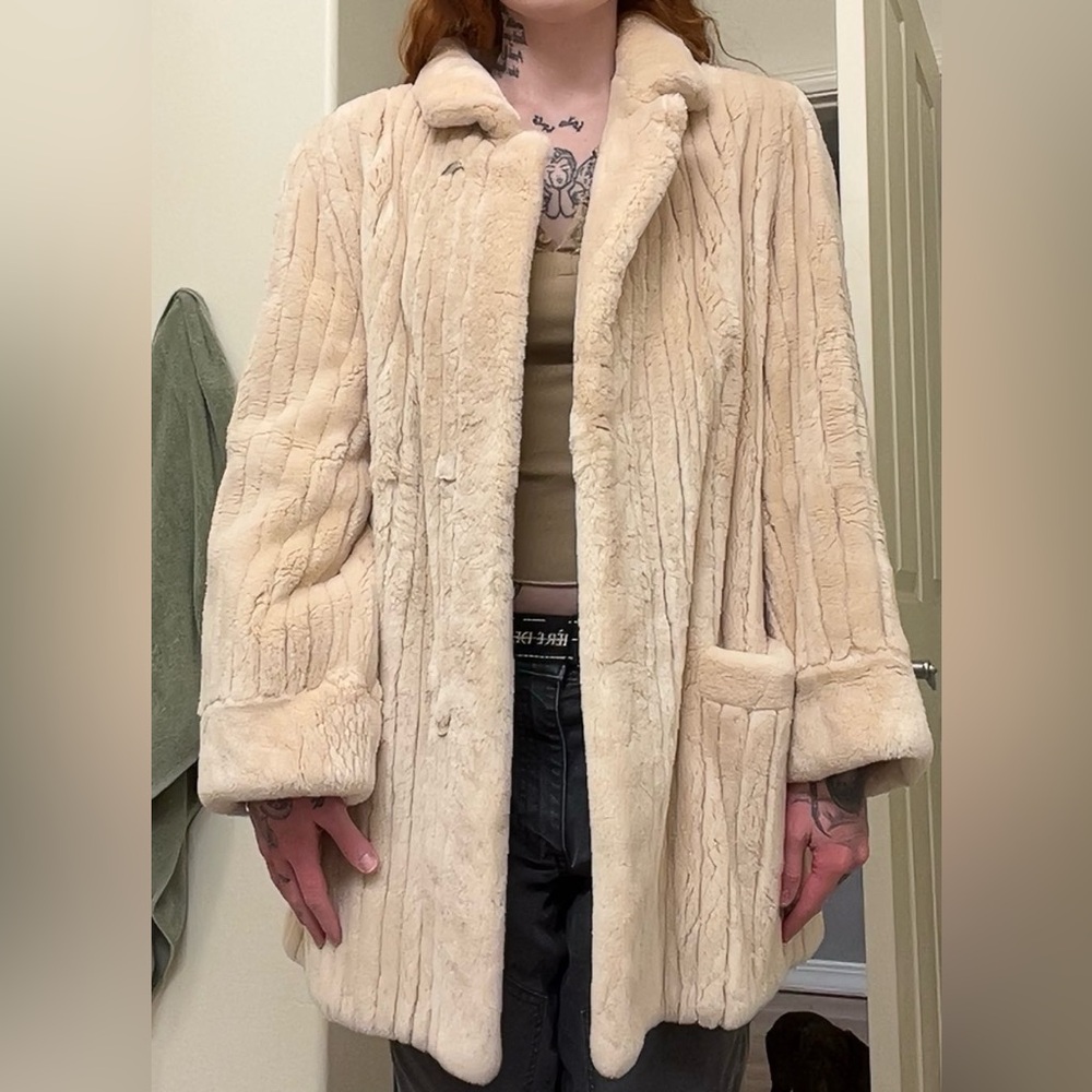 Elegant Cream Women's Coat Genuine Beaver Fur